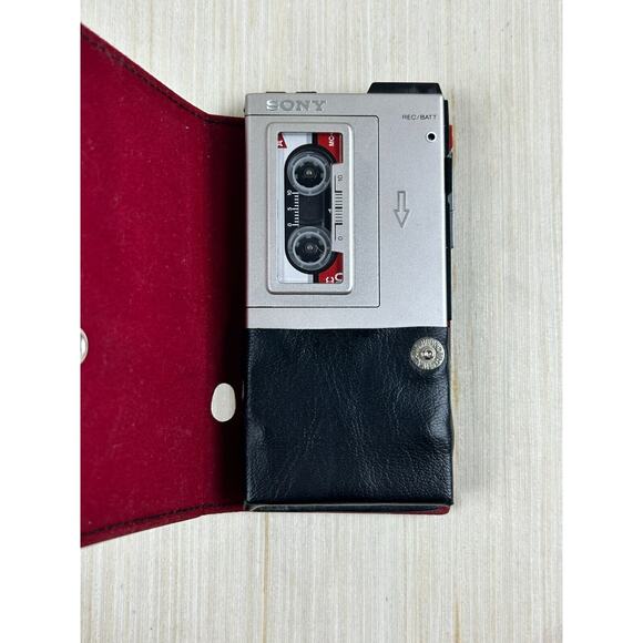 SONY Microcassette Corder M-100 - Picture 9 of 14